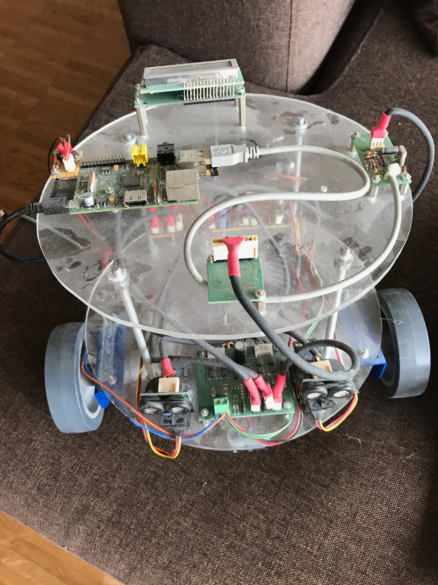 /post/20170322-jahre-roboter/img_4009.jpg